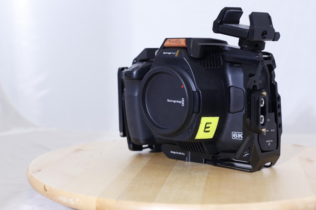 Location Blackmagic Pocket Cinema Camera 6k PRO - Lightyshare