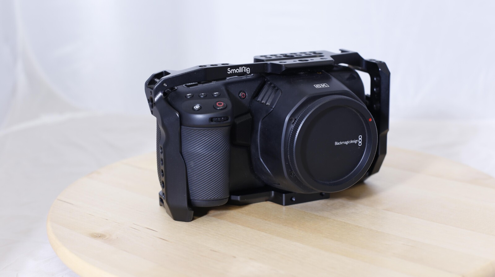 Blackmagic Design Pocket Cinema Camera 6k - Photo 2 sur 3