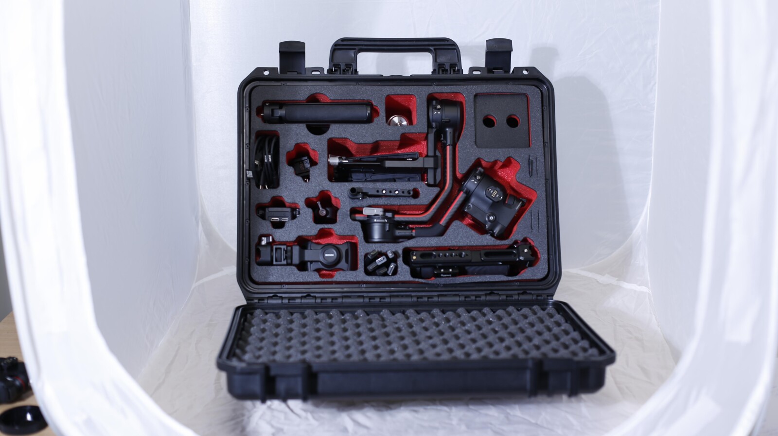Pack Blackmagic pocket 6k Pro avec Ronin S2 Pro combo - Photo 7 sur 7