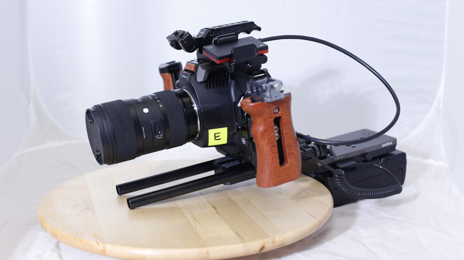 Kit Tournage Blackmagic Pocket 6k Pro - Photo 1 sur 5