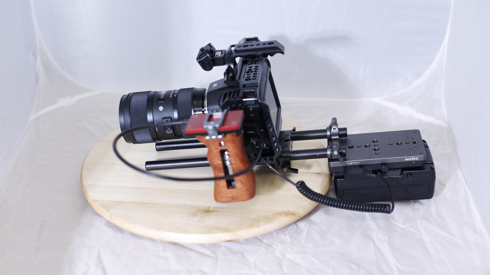 Kit Tournage Blackmagic Pocket 6k  - Photo 1 sur 5