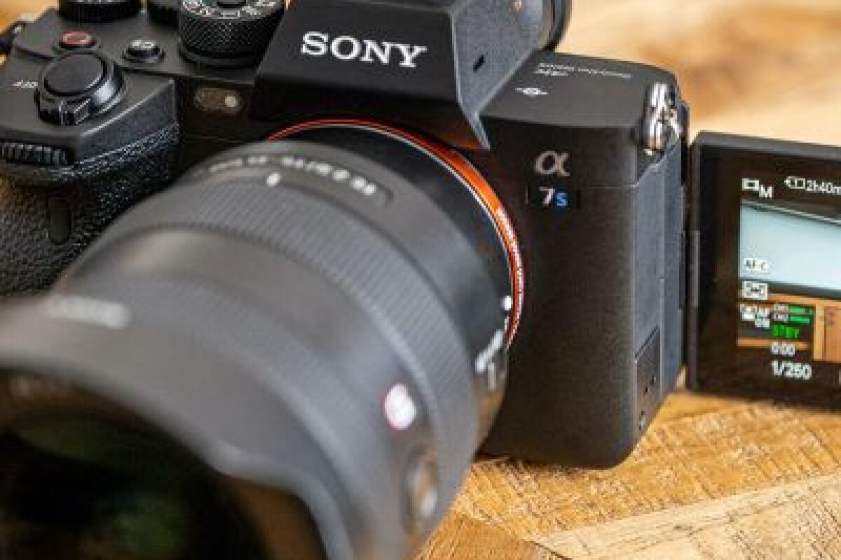Location Sony Alpha 7S III - Lightyshare