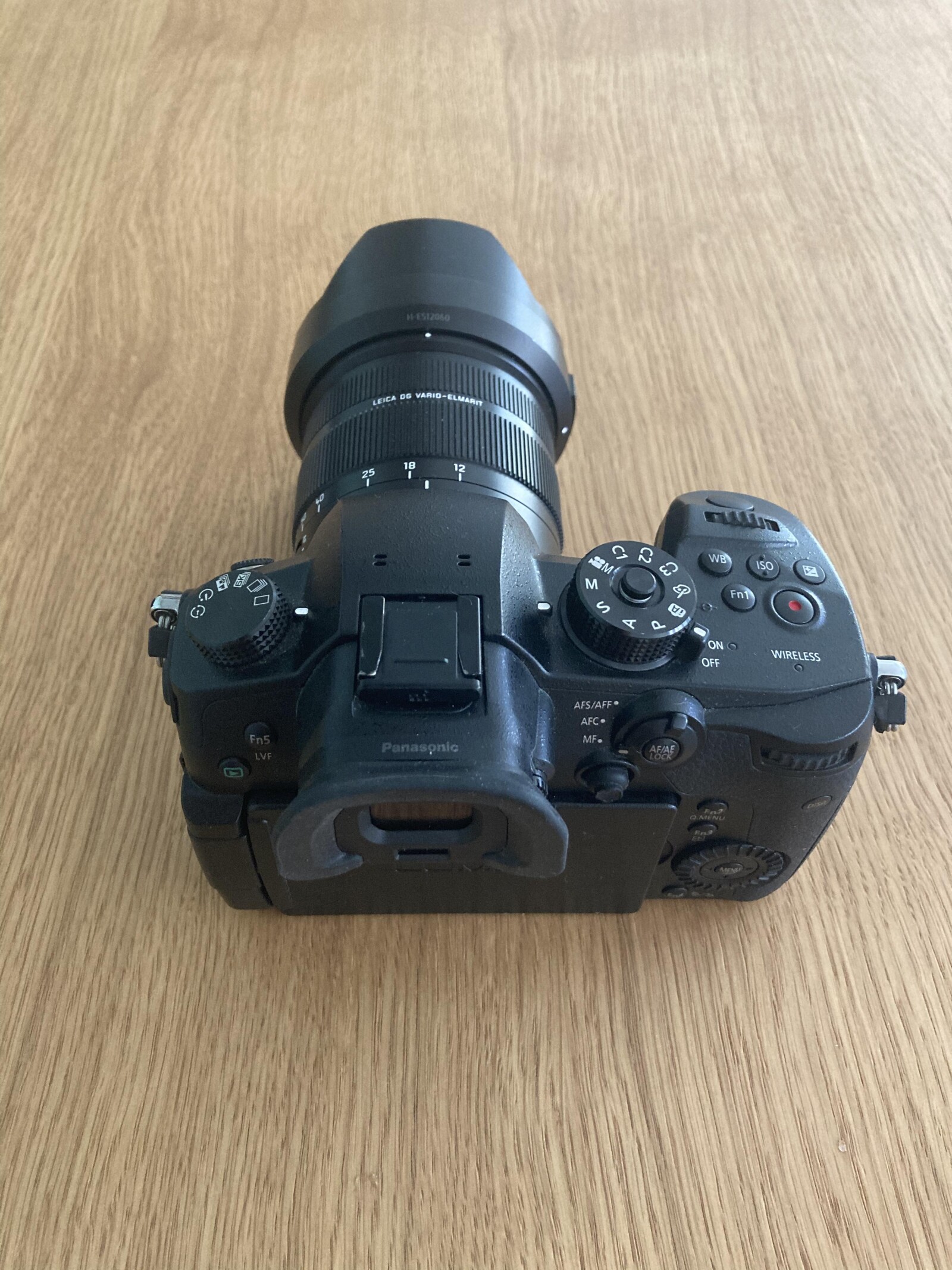 Lumix GH5 + objectifs + micro + trépied - Photo 3 sur 6