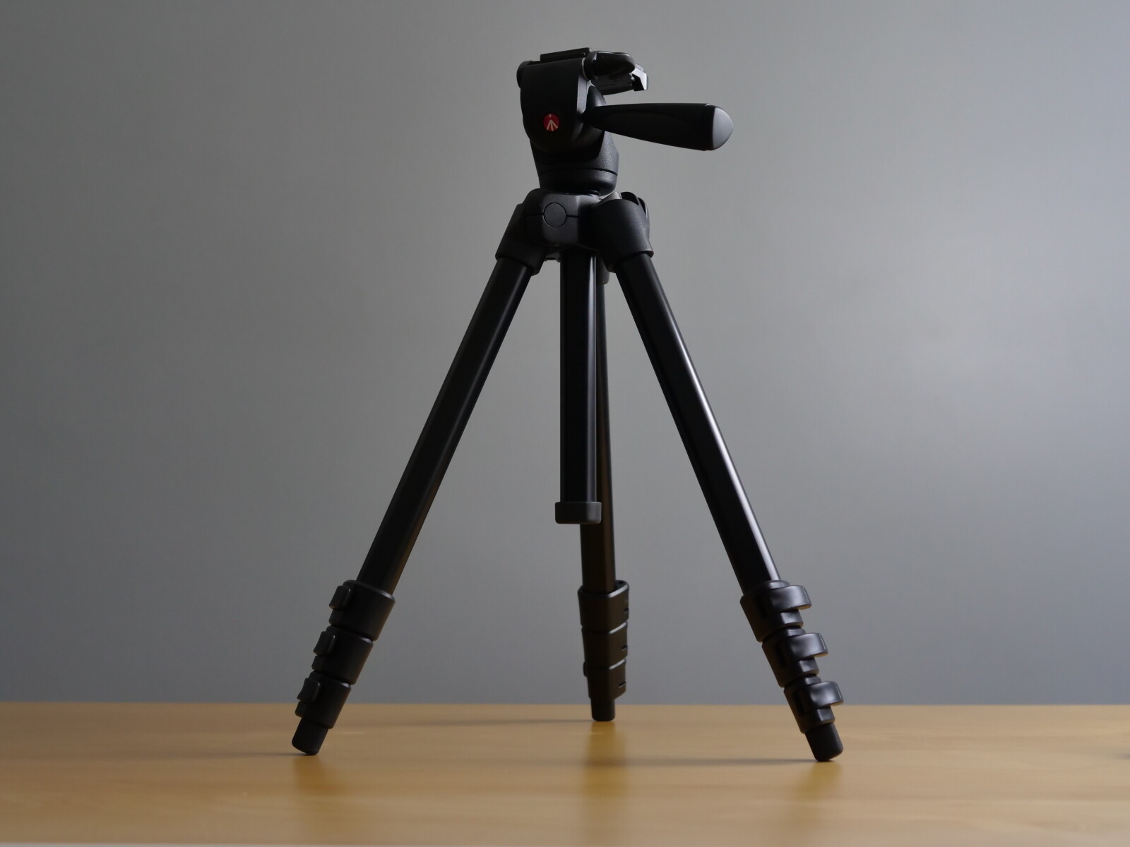 Trépied Manfrotto  - Photo 1 sur 2