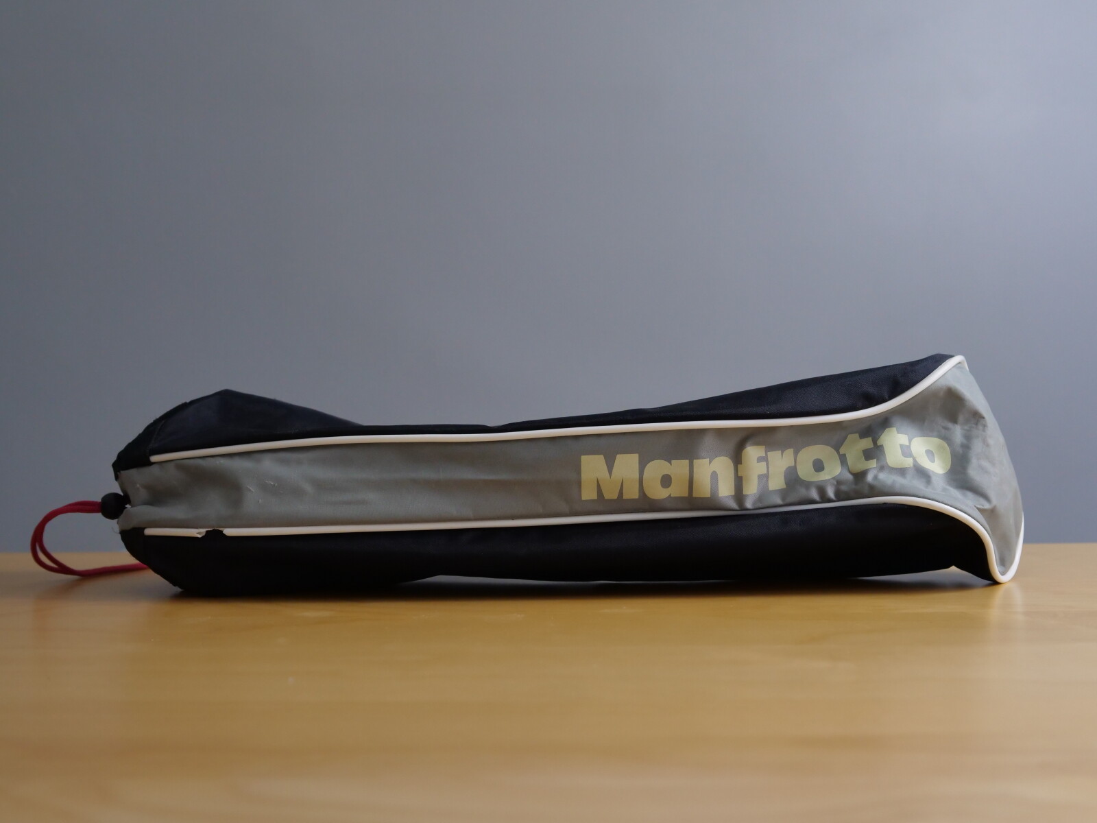 Trépied Manfrotto  - Photo 2 sur 2