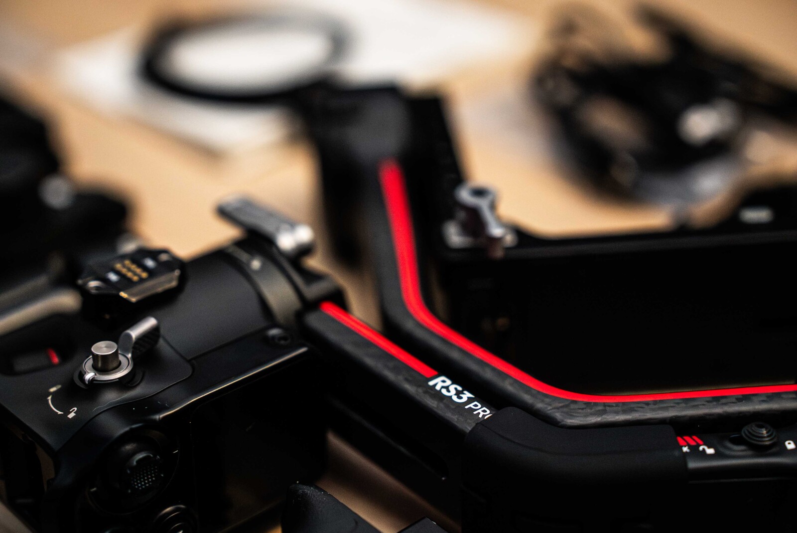 DJI Ronin RS3 Pro - Photo 2 sur 7