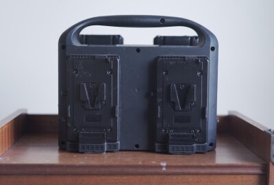 Location 2 x Batteries V-Lock Bebob - 150w