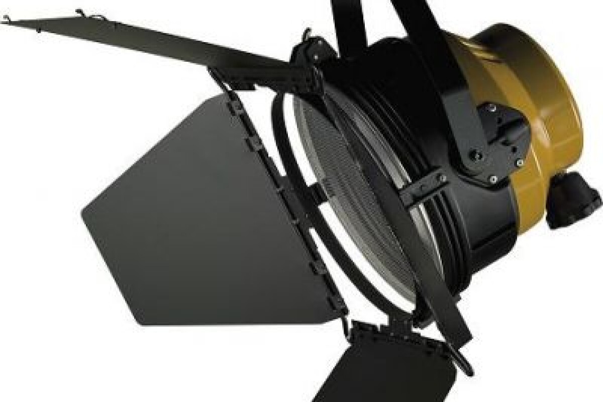Location Blonde 2000w IANEBEAM + Trépied - Lightyshare