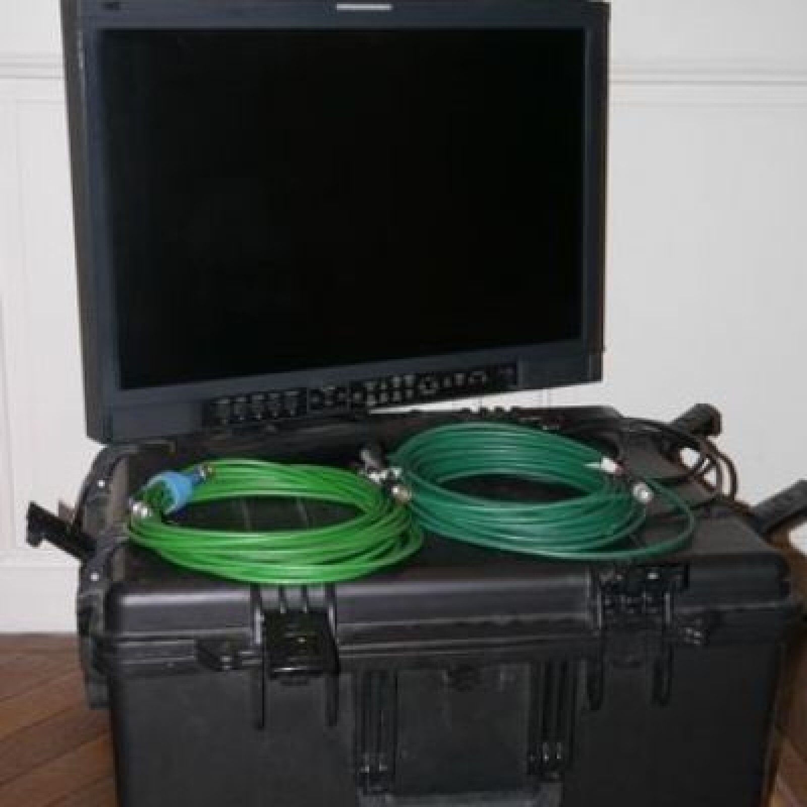 MONITEUR VIDEO PRO HD 60 cm - Photo 1 sur 2