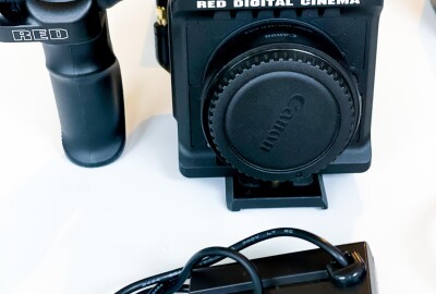Location RED KOMODO 6k Pack Essential