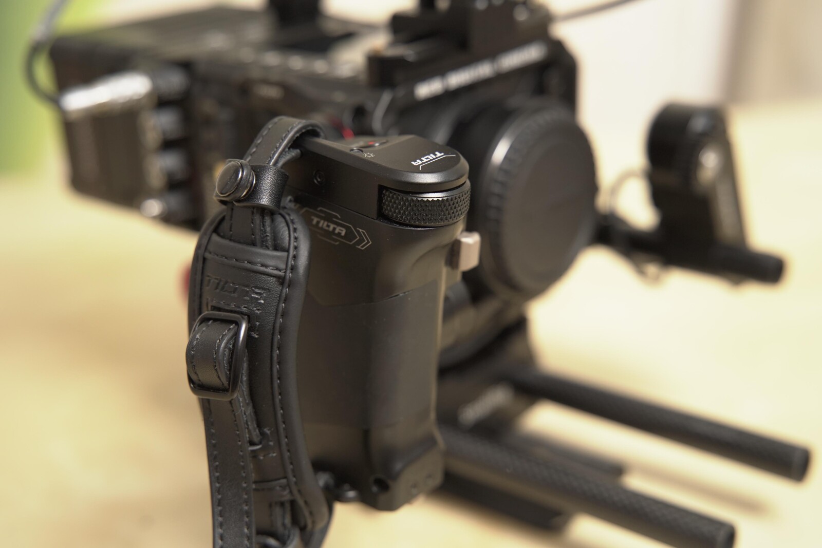 Kit RED Komodo V-lock 1To - Photo 4 sur 6