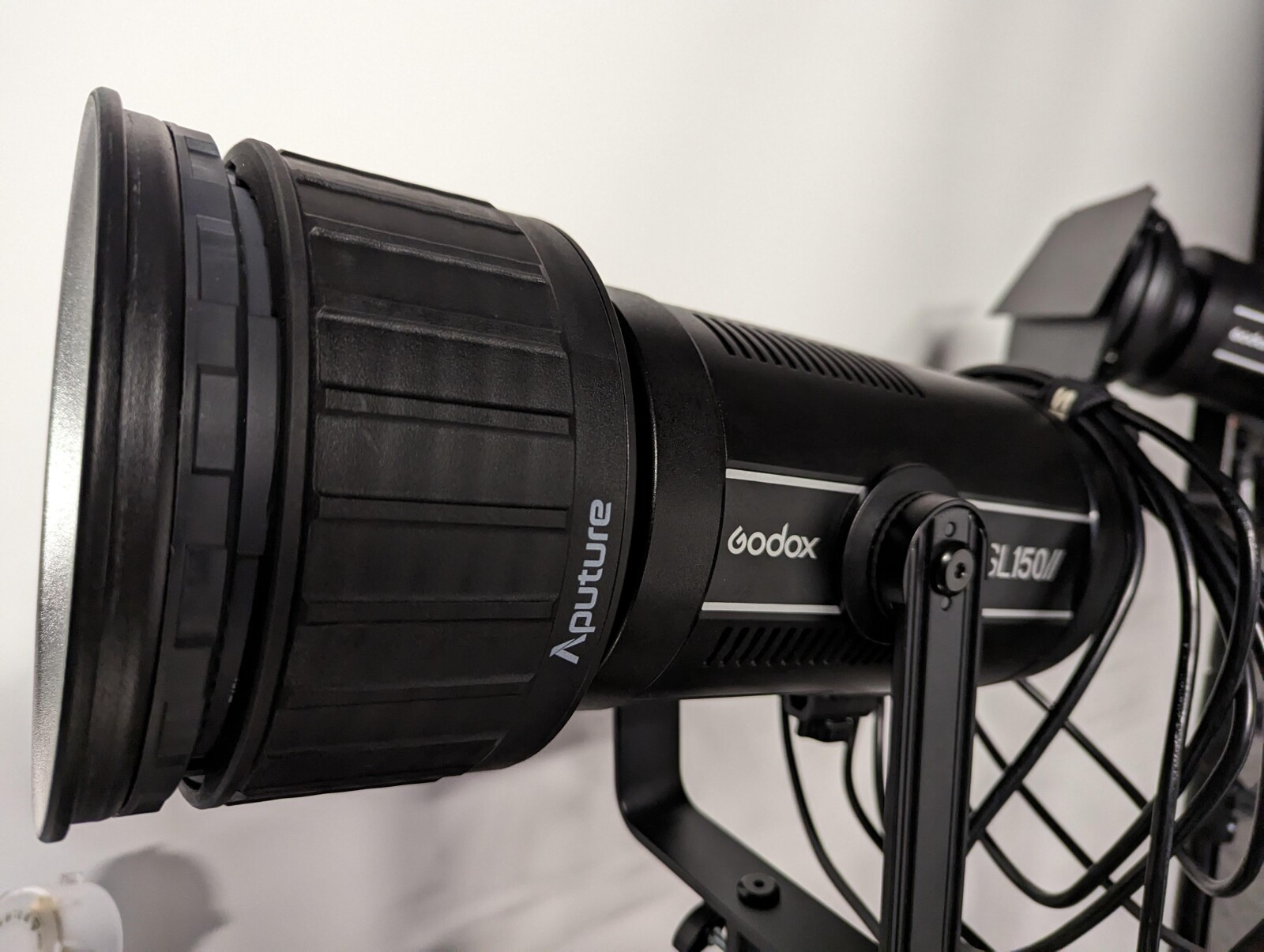 Fresnel Aputure F10 V2 - Photo 3 sur 6