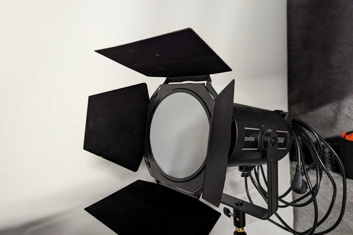 Location COB SL-150 Bi - Lightyshare