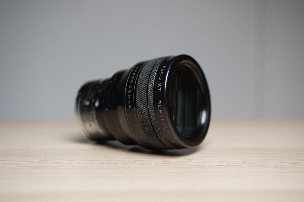 Location Adaptateur anamorphique Henri Chrétien Hypergonar 16mm 2X - Lightyshare