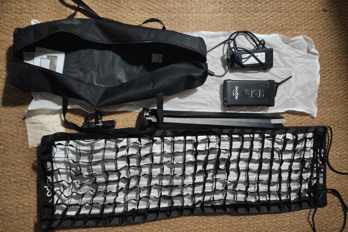 Location Panneau LED Flexible Godox FL150R +  Réflecteur - Lightyshare