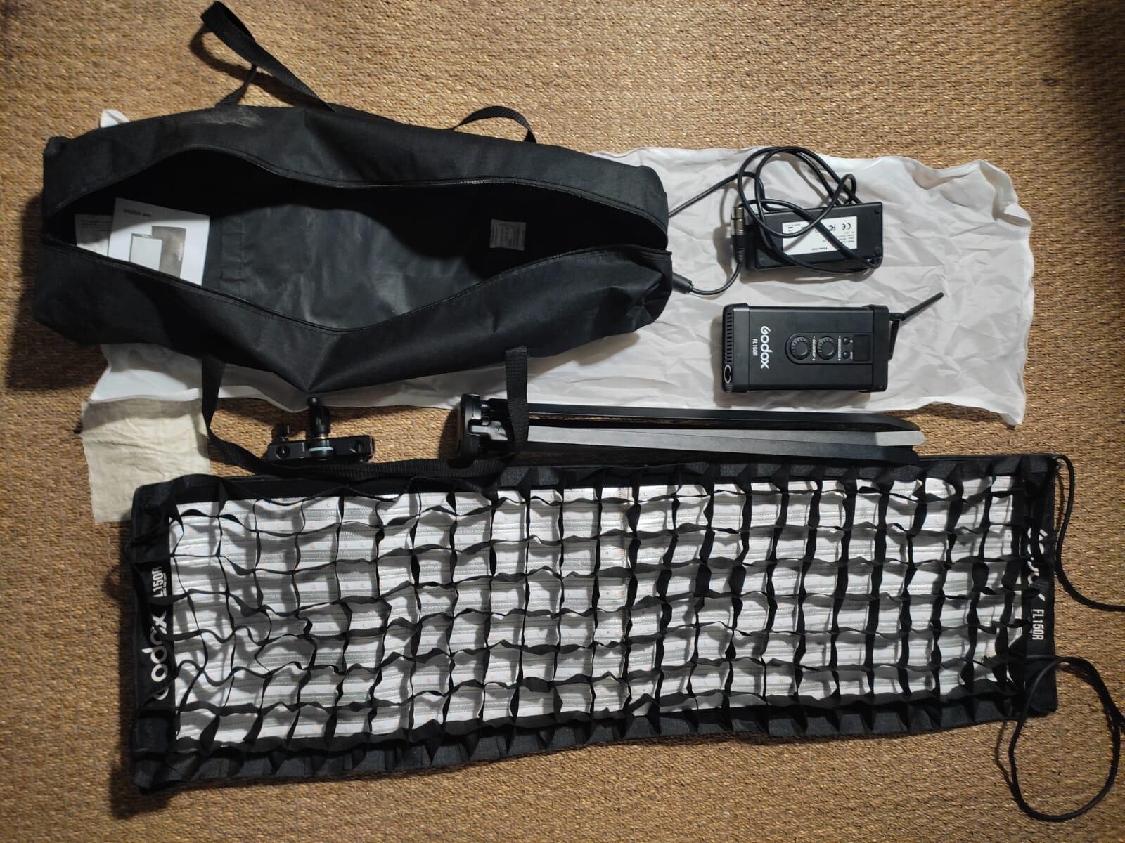 Panneau LED Flexible Godox FL150R +  Réflecteur - Photo 1 sur 2