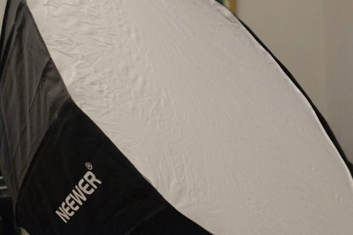 Location Soft Box Neewer 120cm - Lightyshare