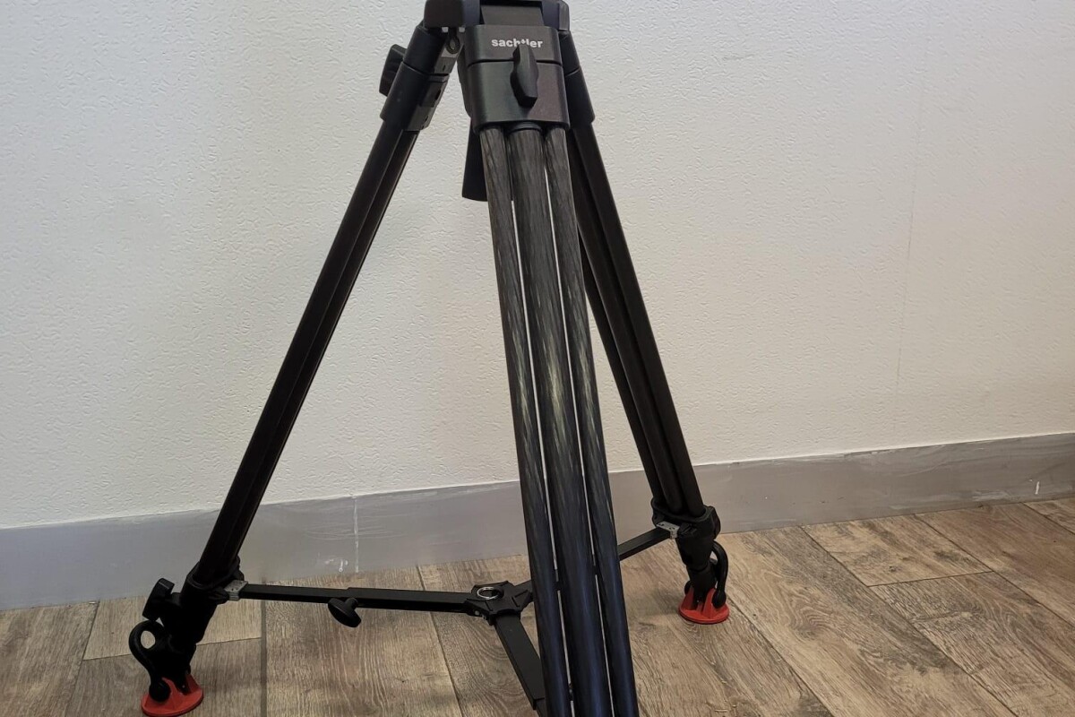 Location Trépied sachtler ACE - Lightyshare