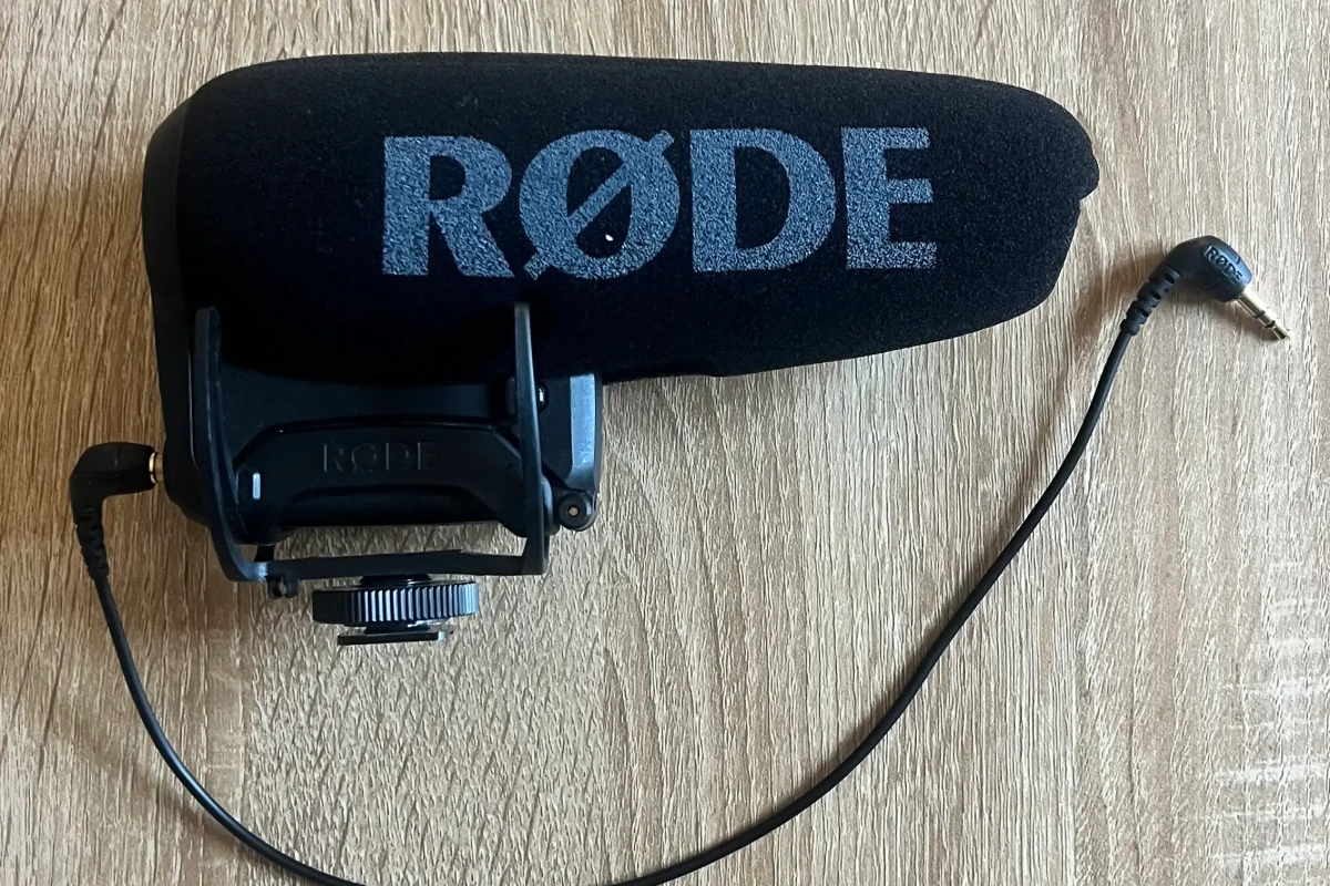 Location Rode VideoMic Pro - Lightyshare