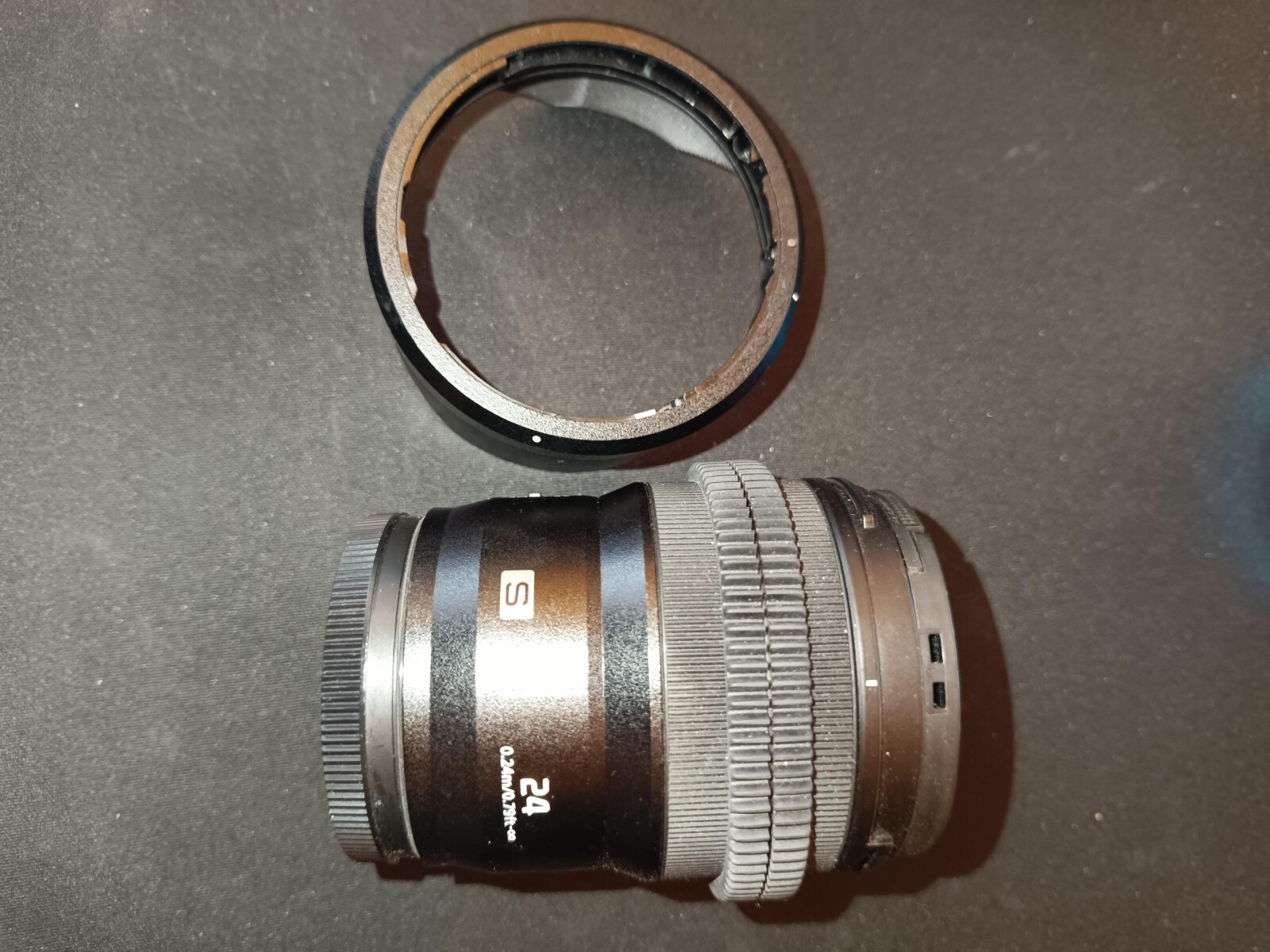 Objectif pannasoni S 24 mm f 1.8 monture L - Photo 1 sur 1