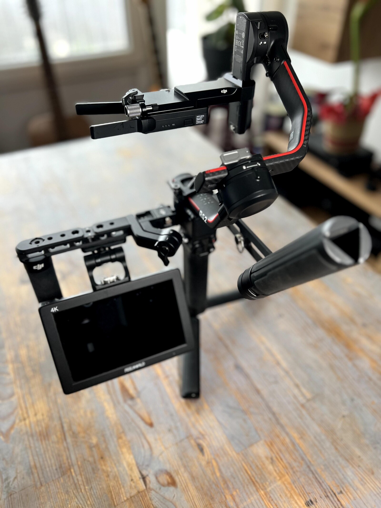 DJI Ronin RS2 Pro Combo + accessoires - Photo 1 sur 4
