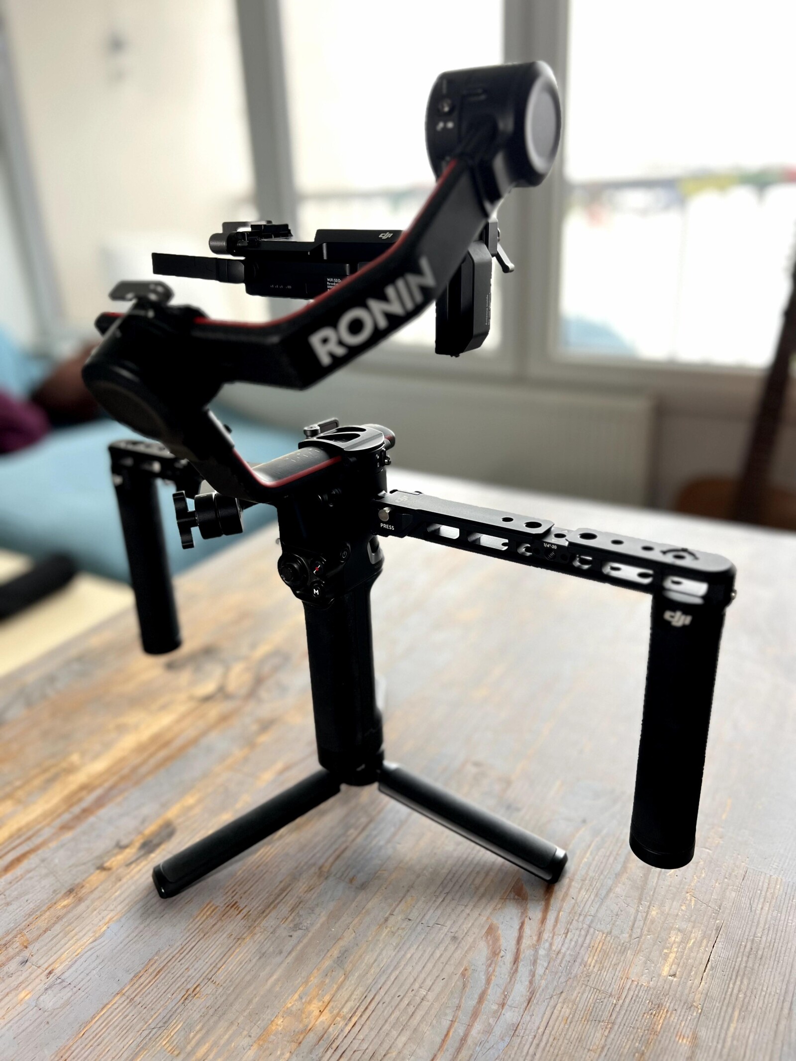 DJI Ronin RS2 Pro Combo + accessoires - Photo 2 sur 4