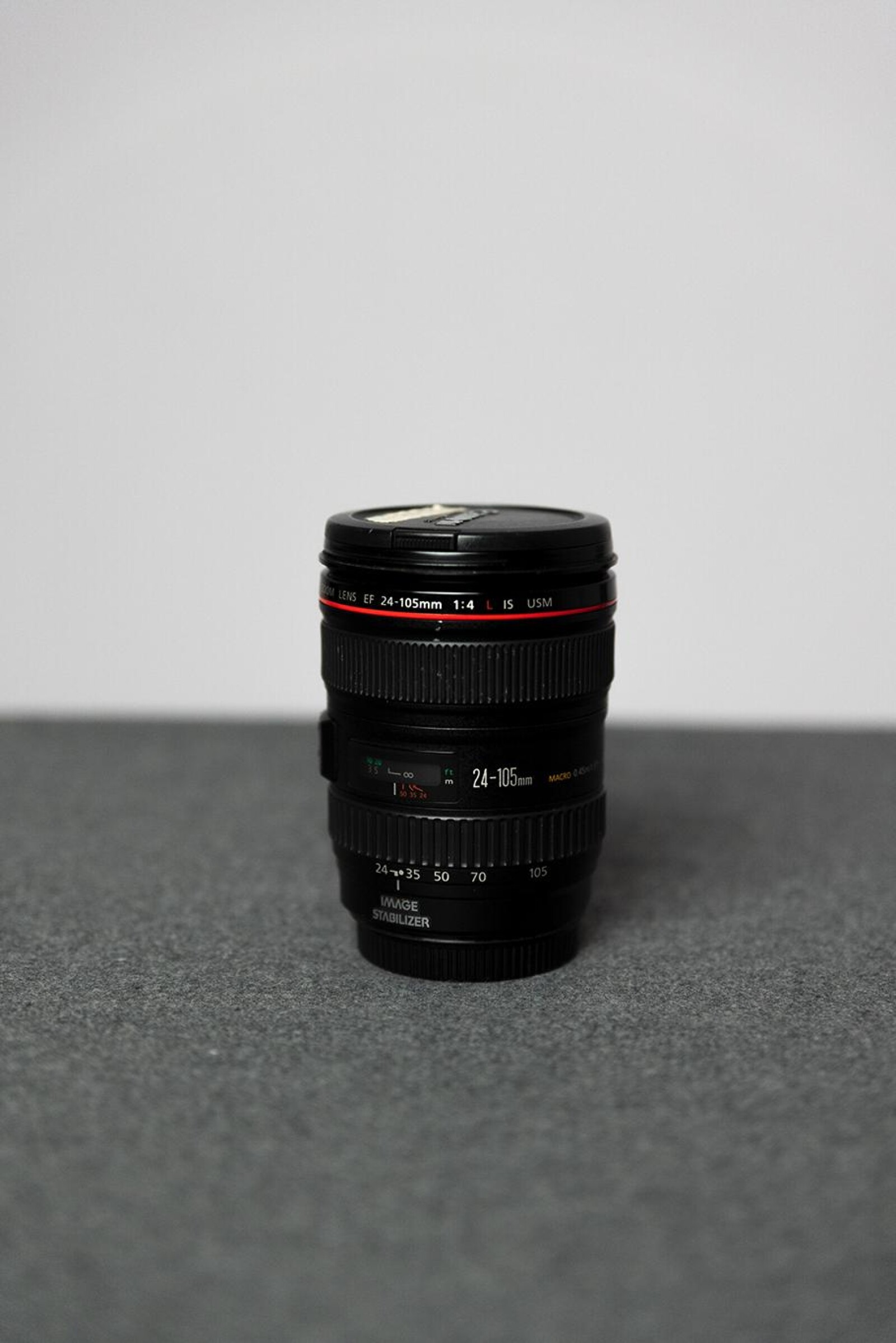 Canon EF 24-105 F/4 L IS USM - Photo 1 sur 2