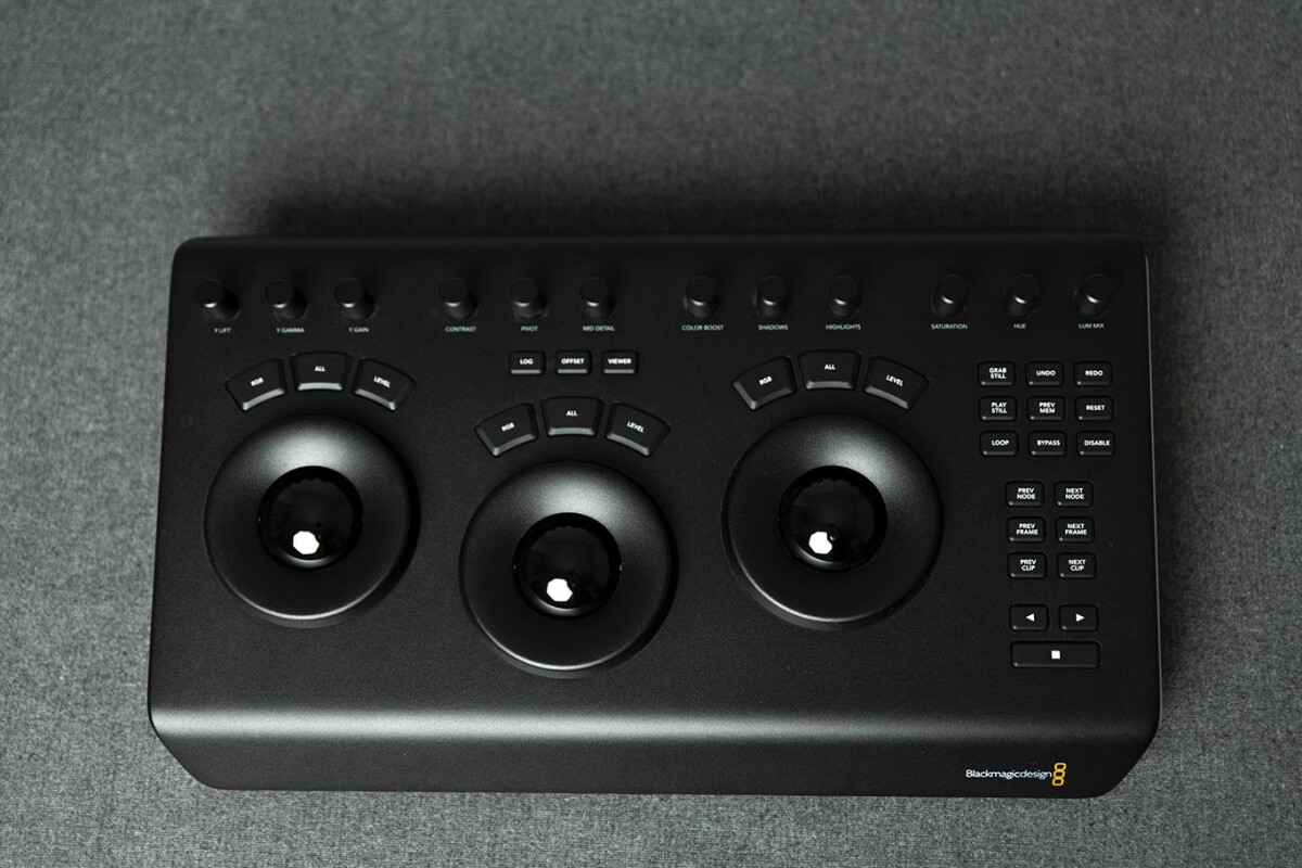 Location Blackmagic Design Davinci Resolve Micro Panel - Lightyshare