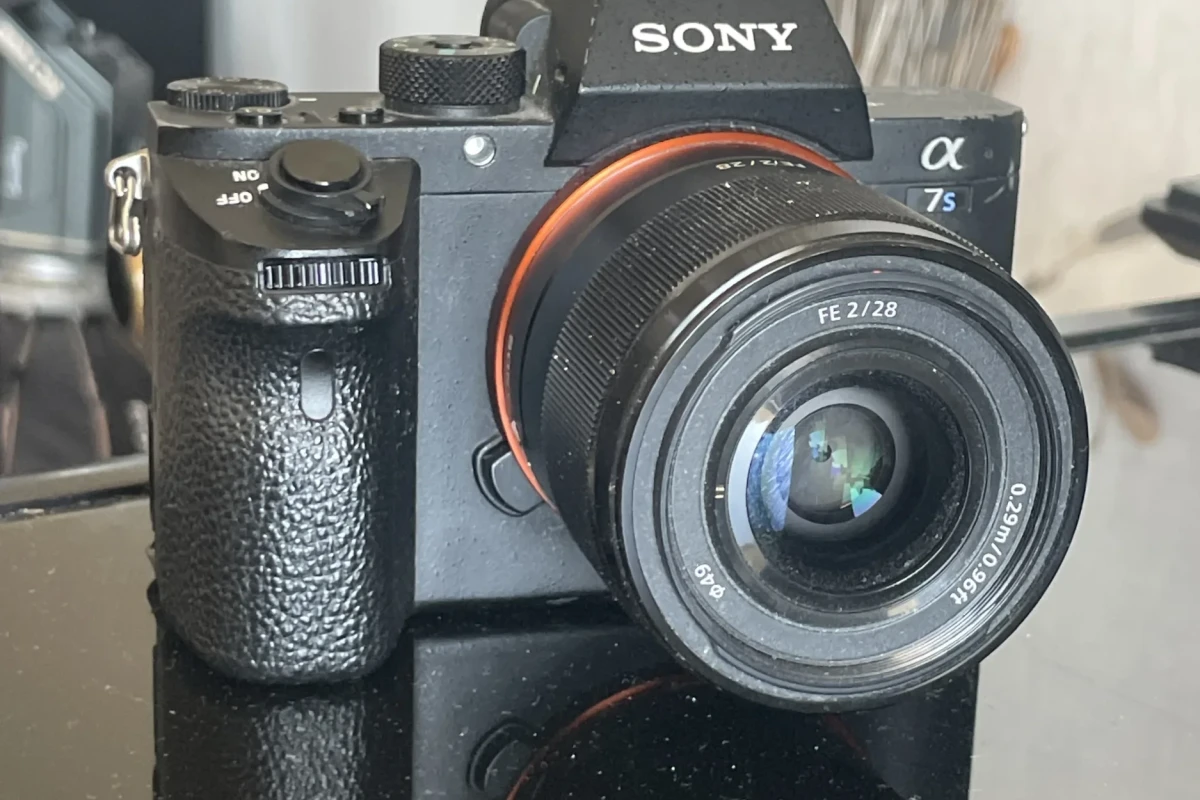 Rent Sony Alpha 7S II (A7S2) - Lightyshare