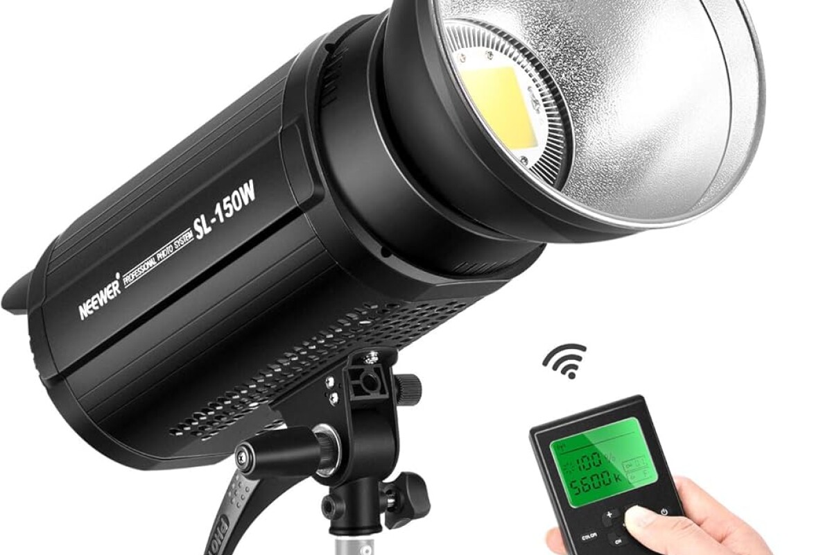 Location Neewer COB 150w - Lightyshare