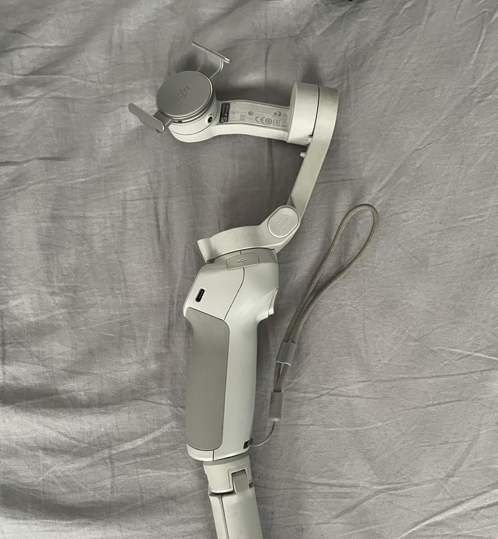 DJI - OM 4 : Stabilisateur pour smartphone - Photo 2 sur 3