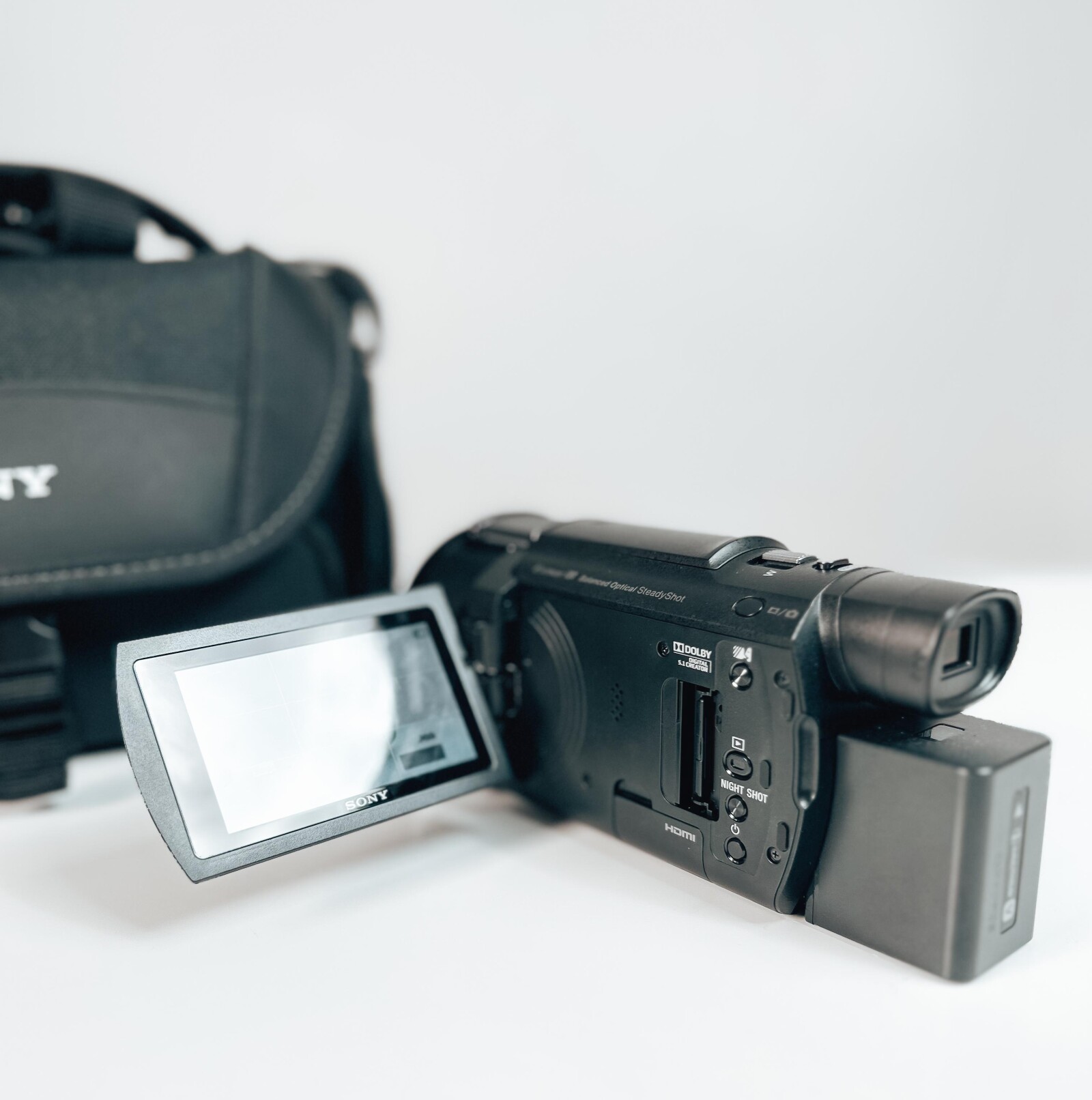 Camescope Handycam AX53 4K - Photo 2 sur 2