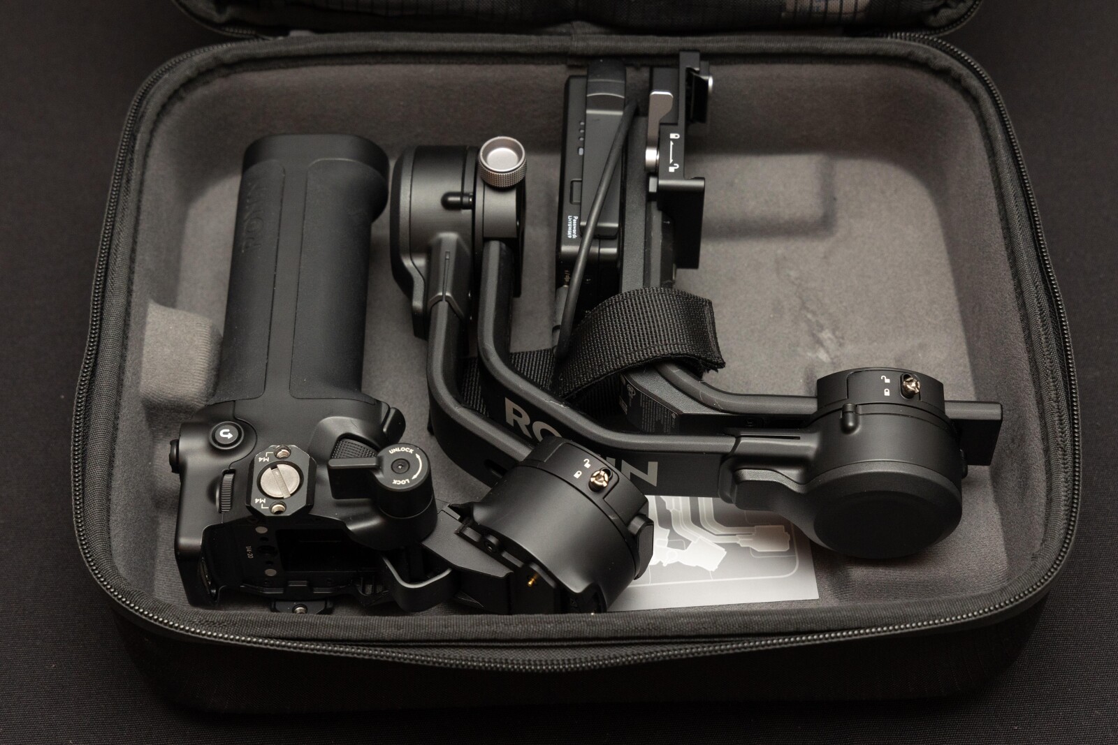 Stabilisateur vidéo DJI RSC 2 Pro Combo - Photo 3 sur 5