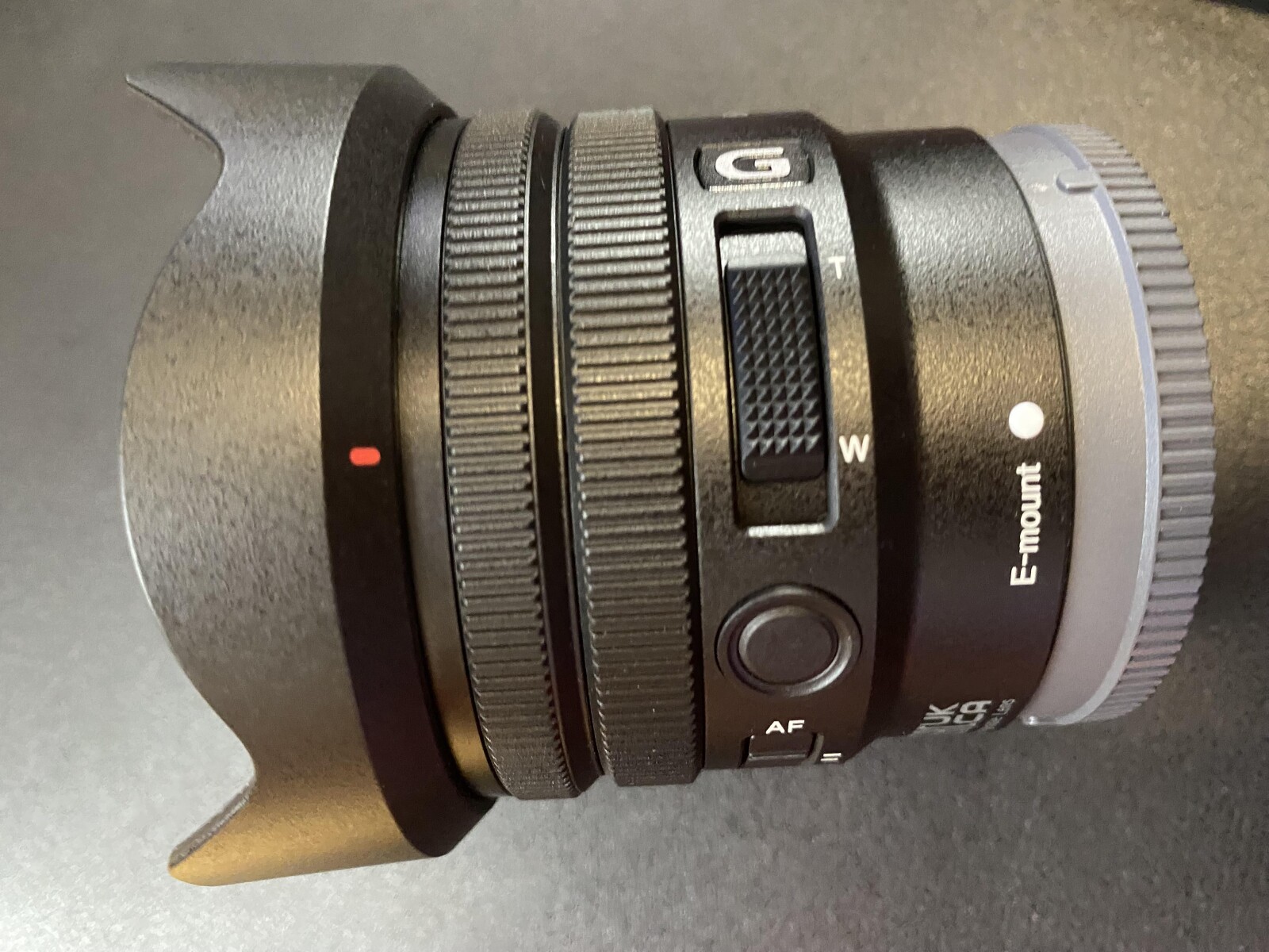 Objectif Sony E35 mm F1.8 oss - Photo 3 sur 3