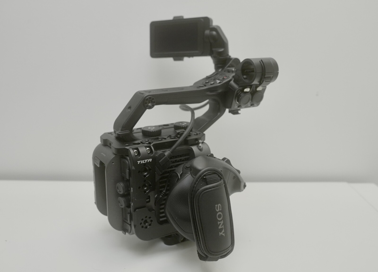 Sony FX6 - Nu - Photo 2 sur 3