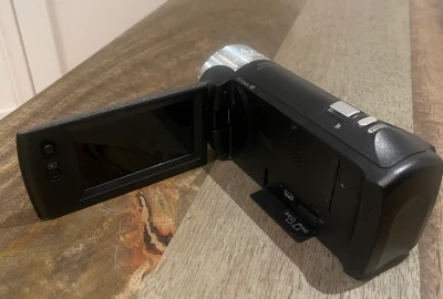 Location Sony HDR-CX240