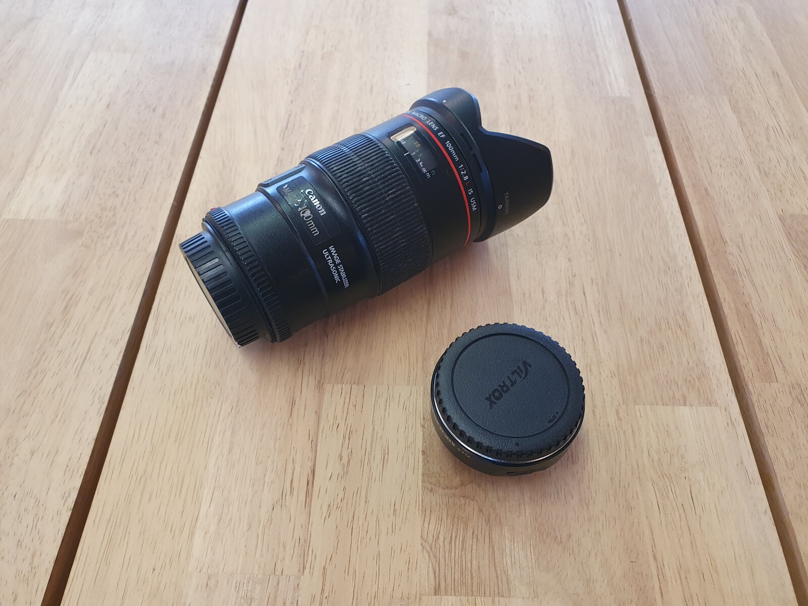 Canon EF 100mm f/2.8L Macro IS USM - Photo 1 sur 2