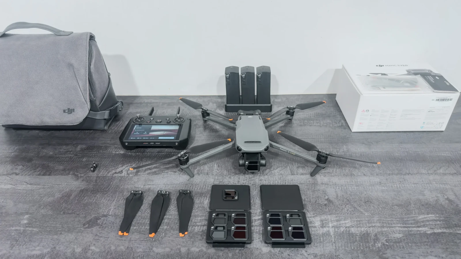 Dji Mavic 3 Cine Premium Combo - Photo 4 sur 4
