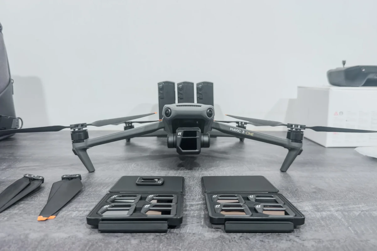 Location Dji Mavic 3 Cine Premium Combo - Lightyshare