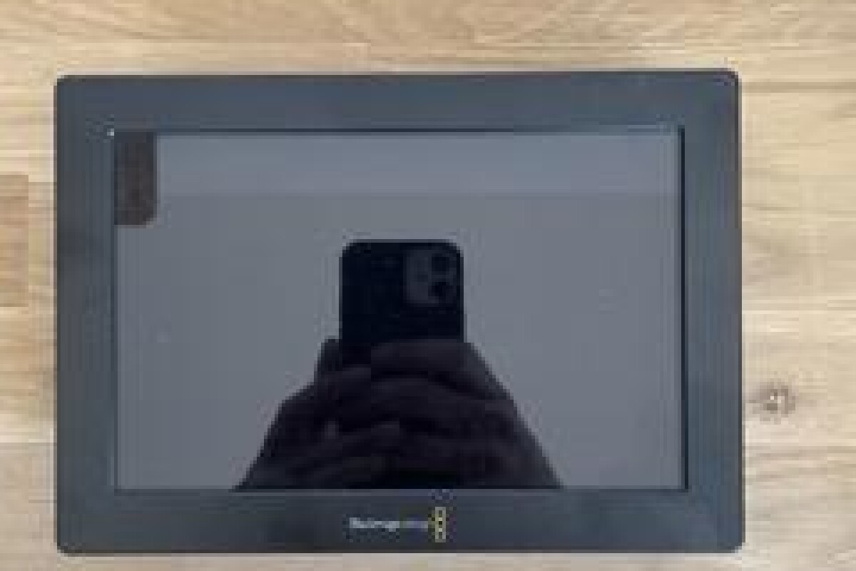 Location BlackMagic Video Assist 7" 3G - Lightyshare