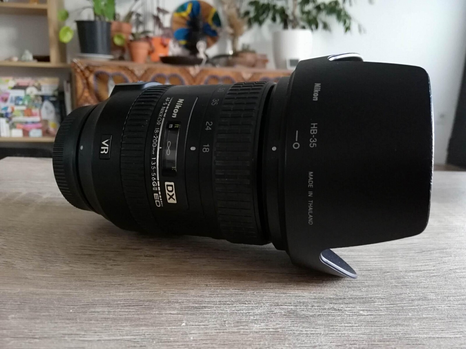 Objectif Nikon 18-200mm f/3,5 - 5.6 - Photo 1 sur 2