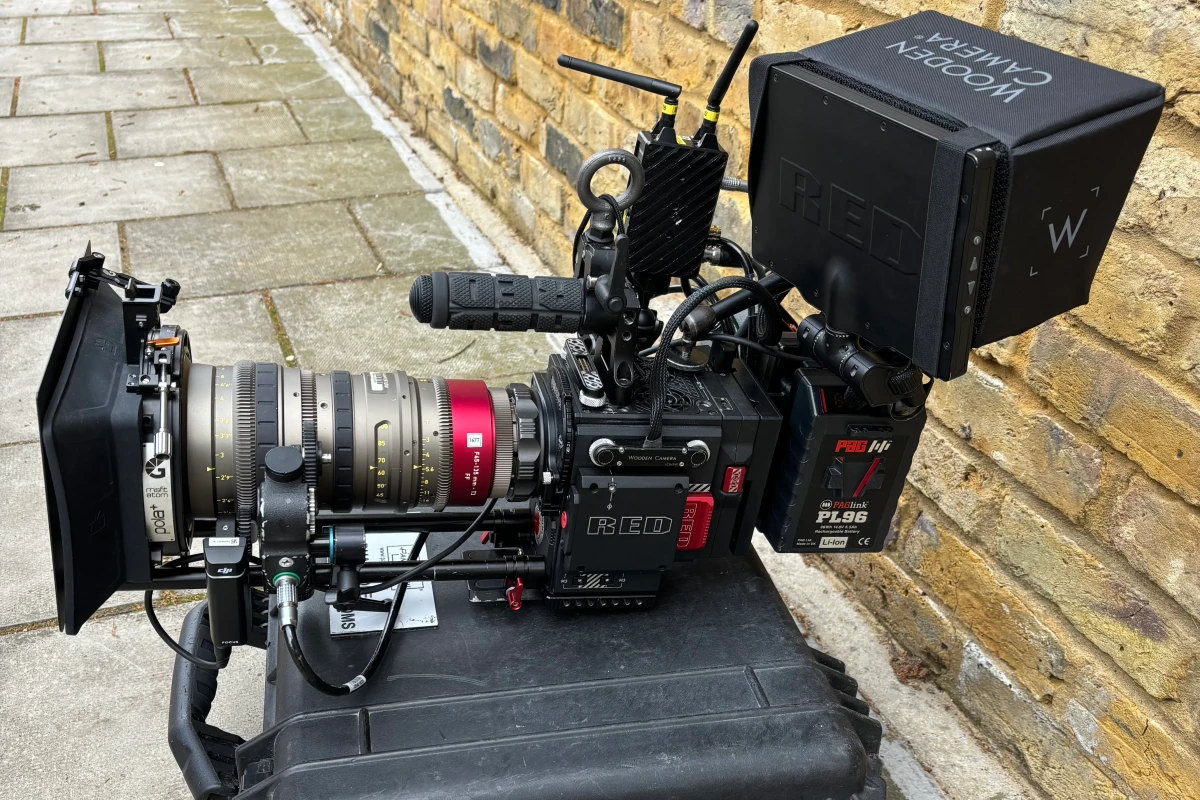 Location RED DSMC2 MONSTRO 8K VV - Lightyshare