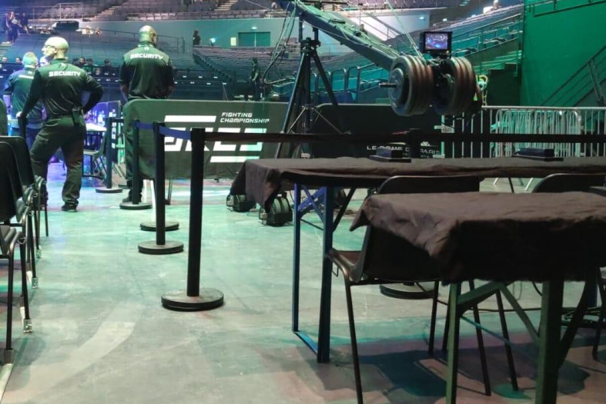 Location GRUE 9m + opérateurs  - Lightyshare