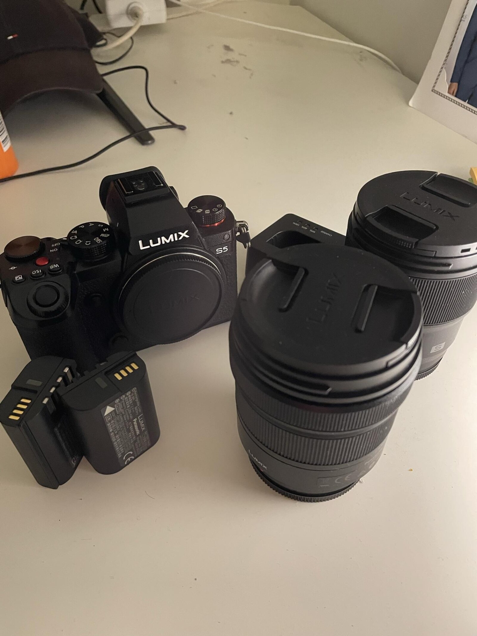 Kit de tournage Lumix S5 - Caméra, Objectifs et micro (Sans trépied !) - Photo 1 sur 6