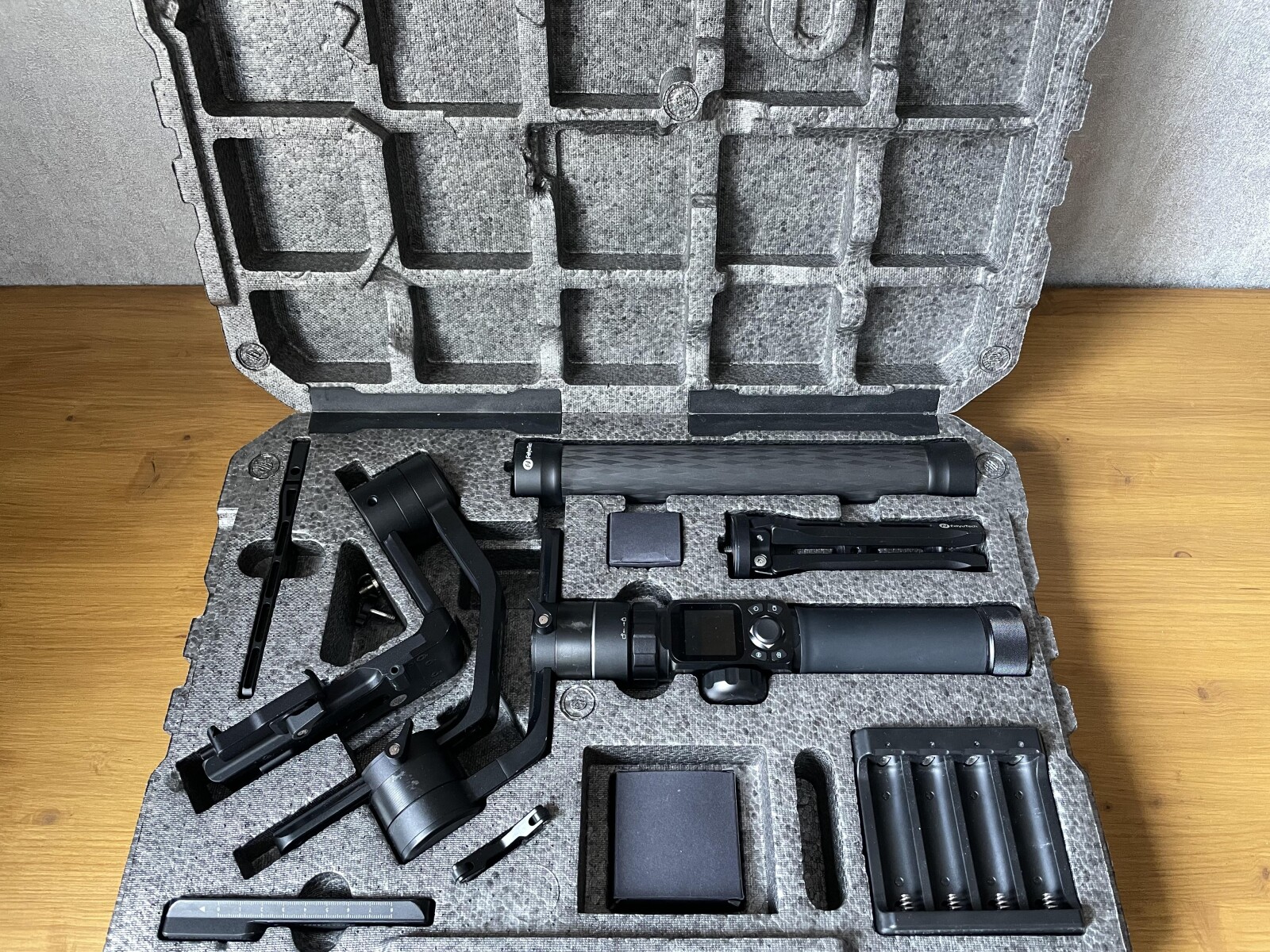 Stabilisateur Feiyu Tech AK4000 - Photo 1 sur 4