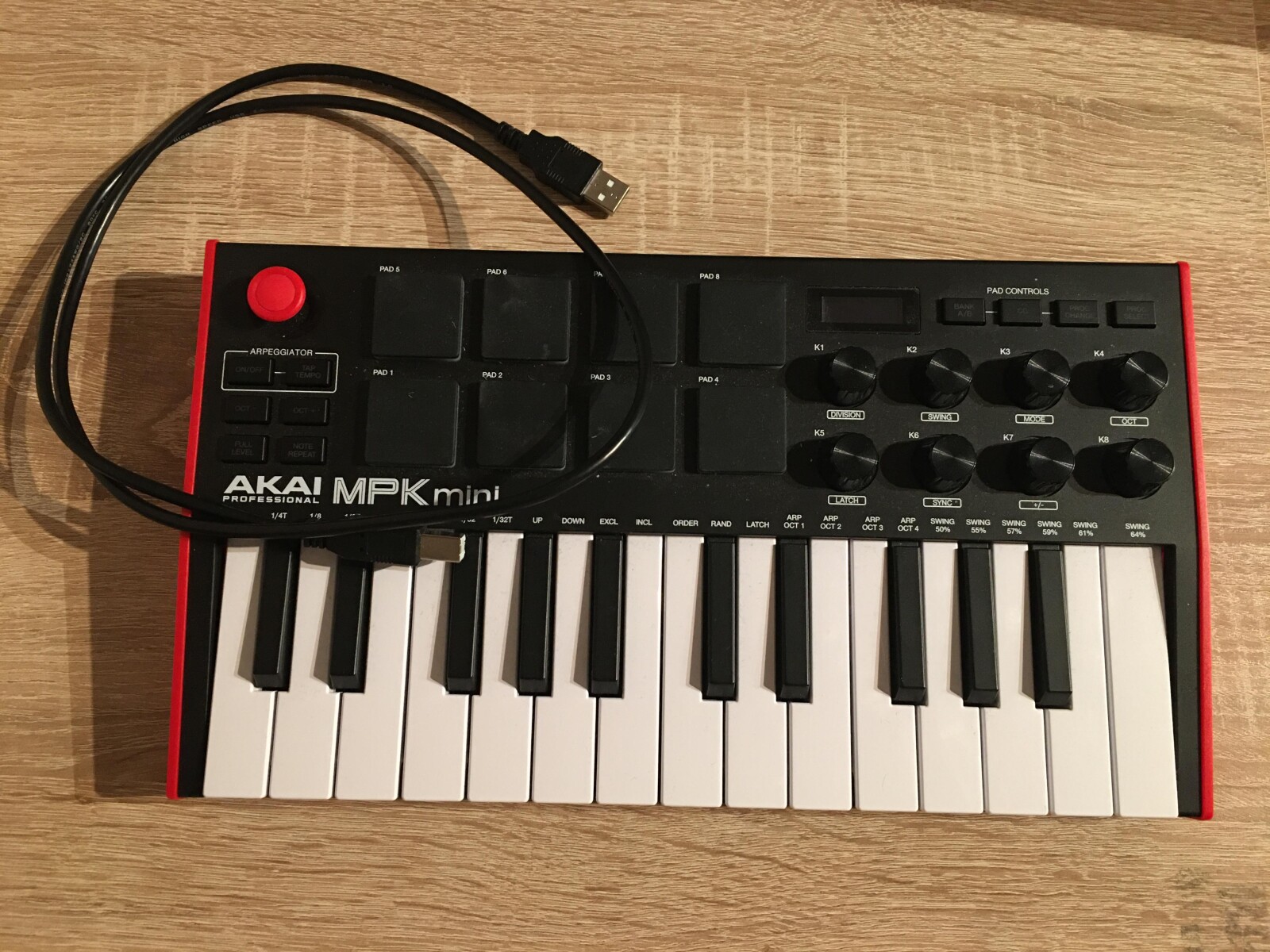 Clavier maître Akai MPK Mini mk3 - Photo 2 sur 2