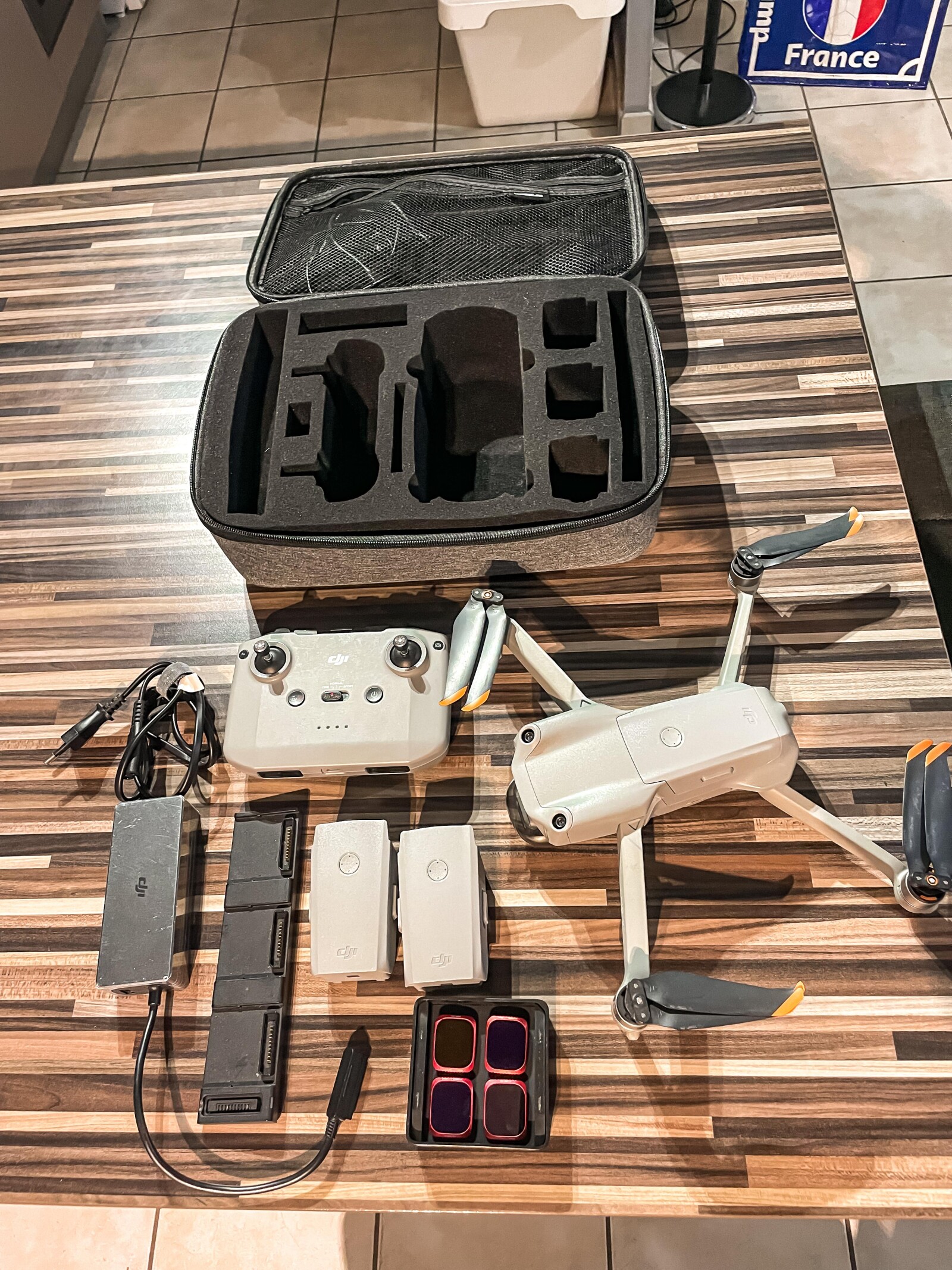 DJI Air 2s + Pack Fly More Combo - Photo 3 sur 5