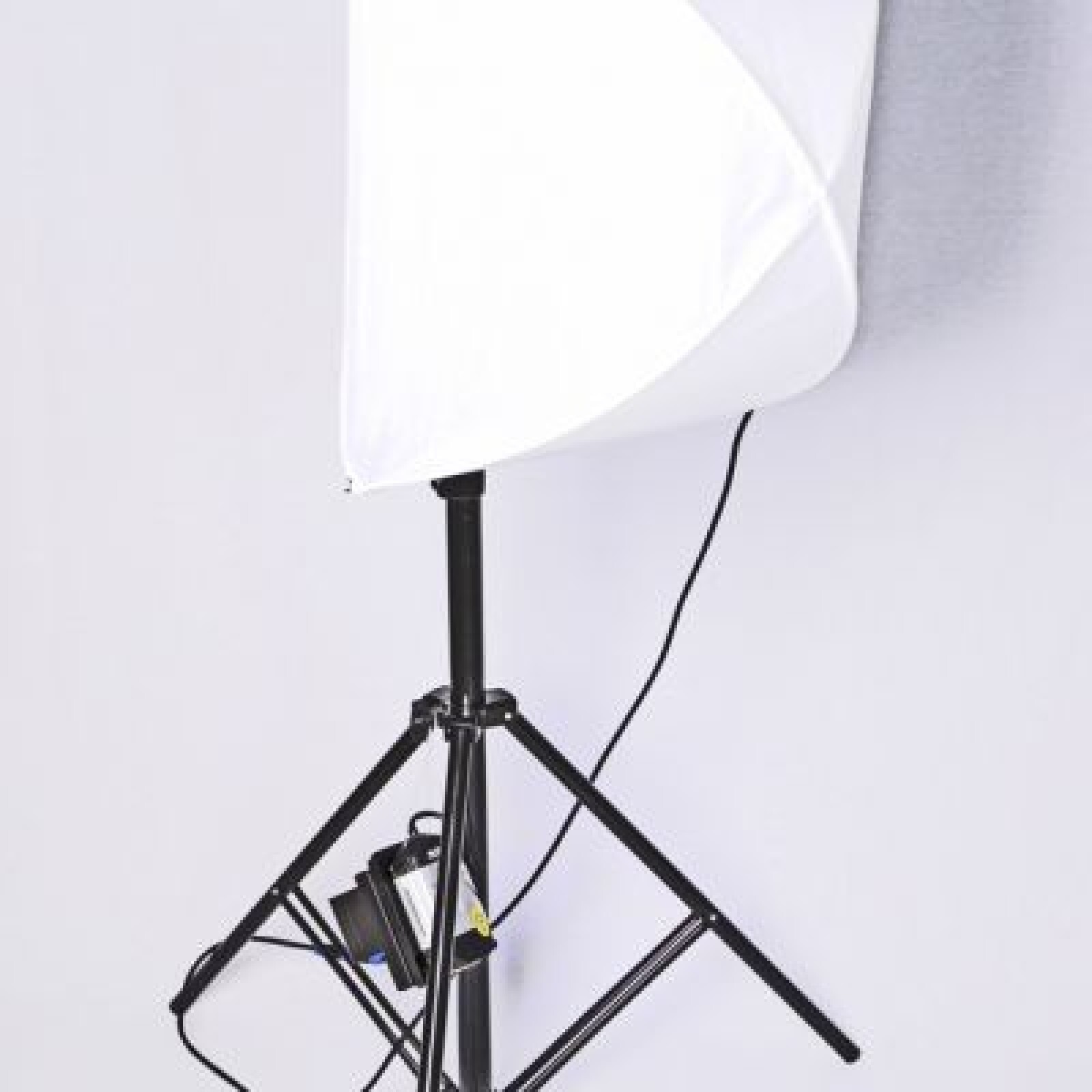 Panneau LED Souple Falcon Eyes RX18T - 5600°K - Photo 2 sur 5