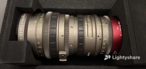 Location Angénieux EZ-1 30-90mm T.2 (S35) ou 45-135mm T.3 (FF) PL