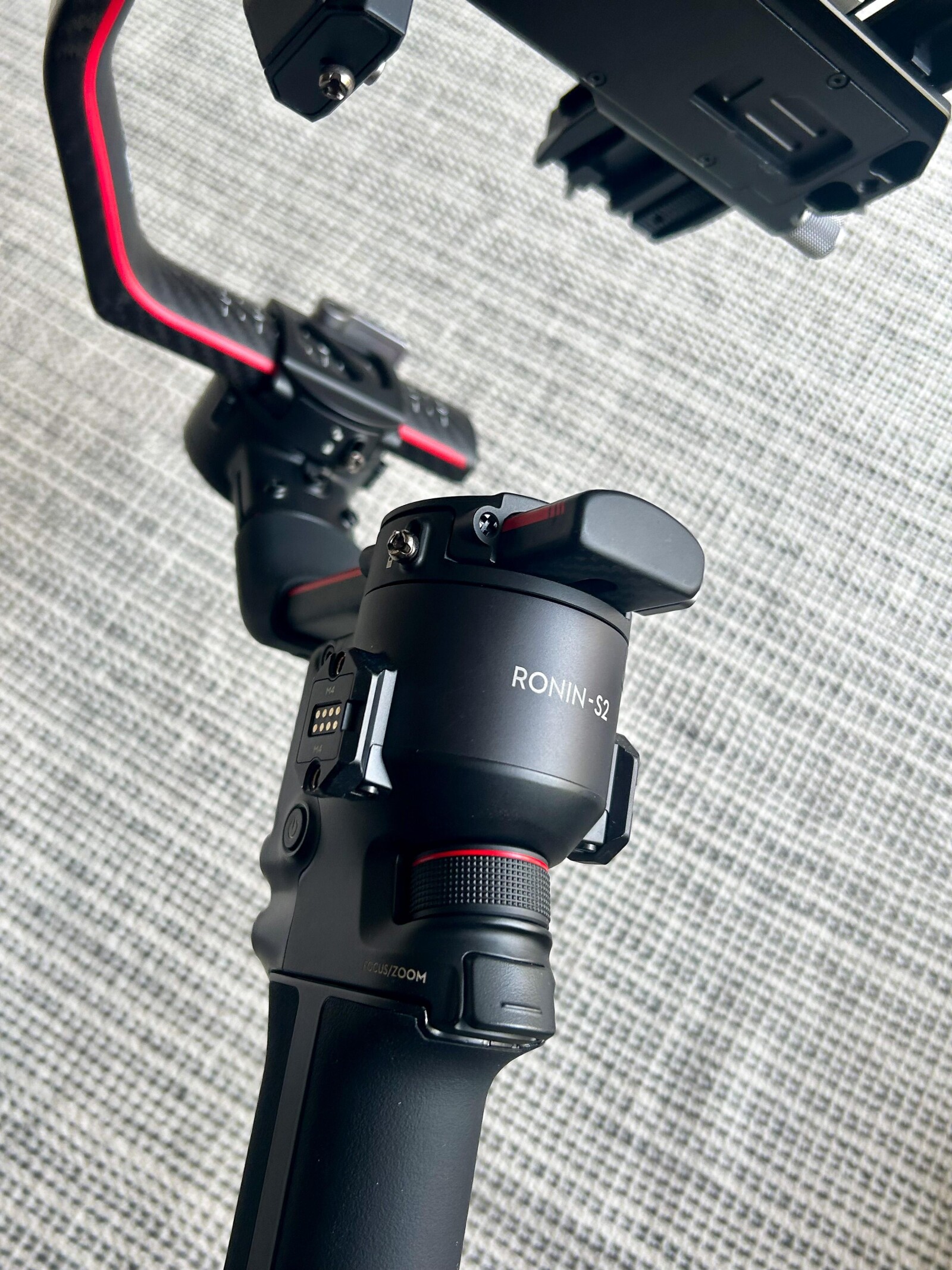 DJI RS2 Pro Combo - Photo 2 sur 9
